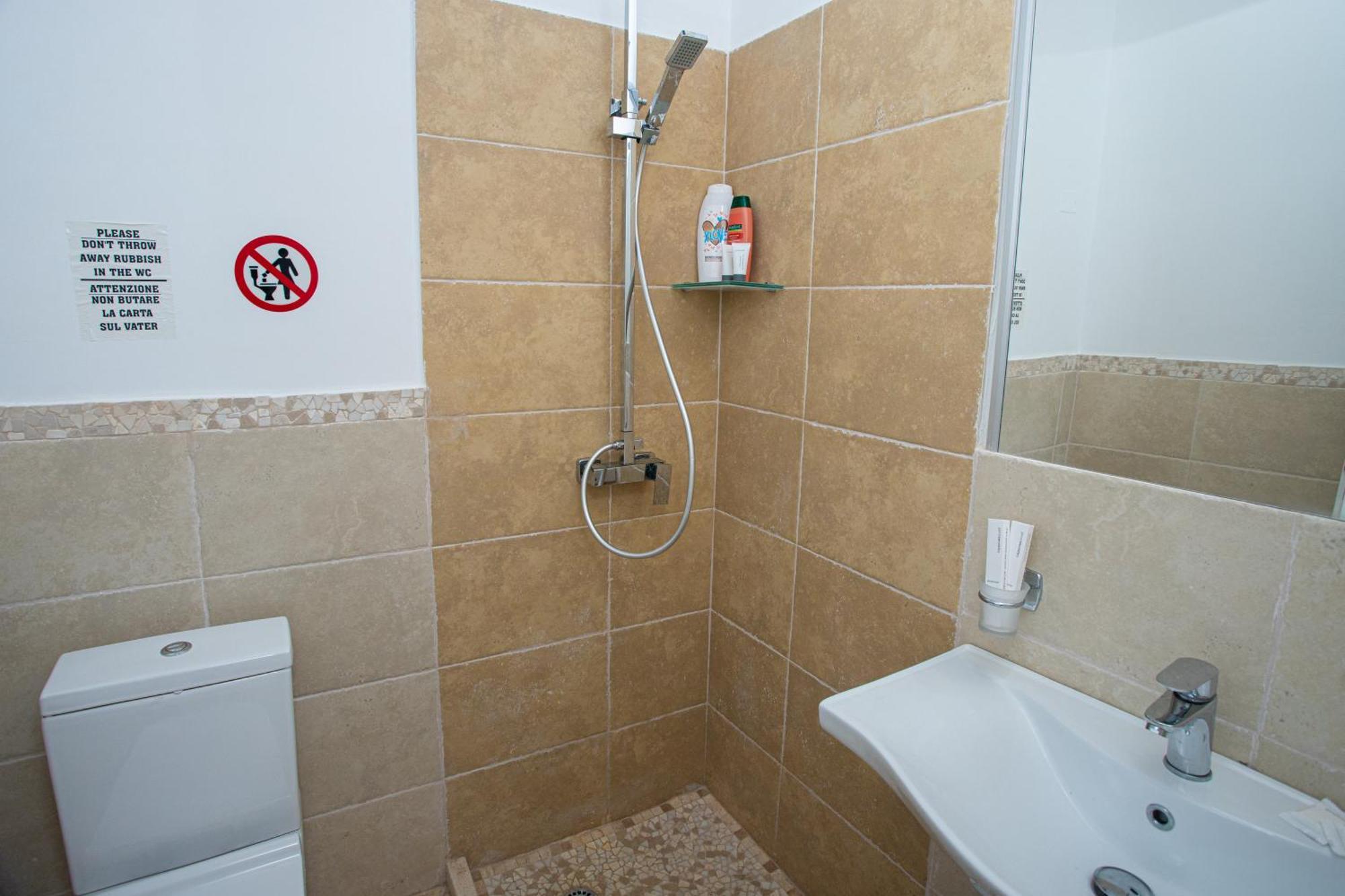 Hotel Autochthonous Kanine Extérieur photo